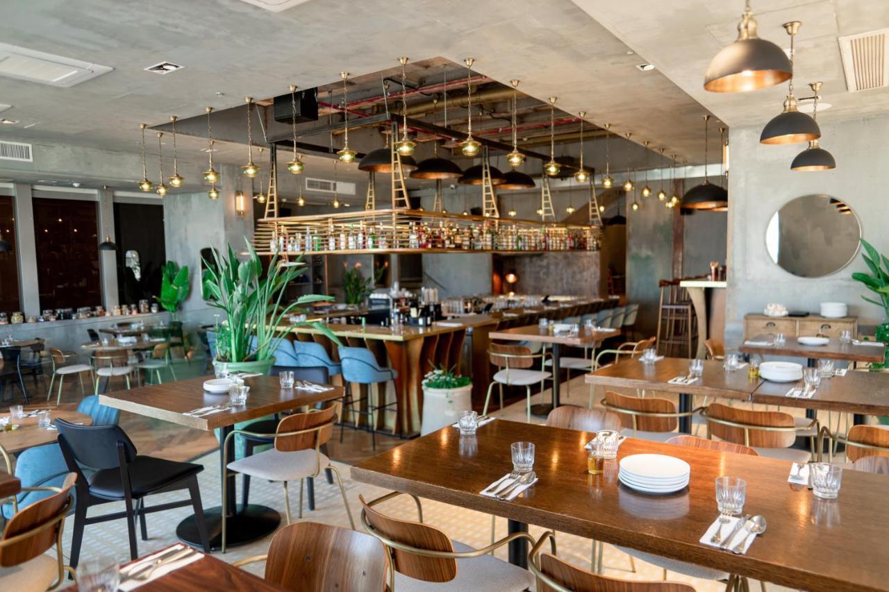Brown Brut Seafront Hotel, A Member Of Brown Hotels Тел Авив Екстериор снимка